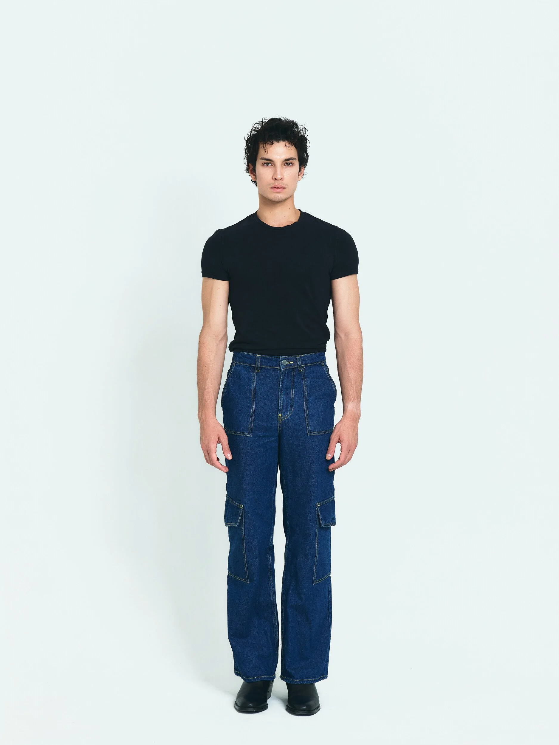 Model digitals: full-length front view of the male model