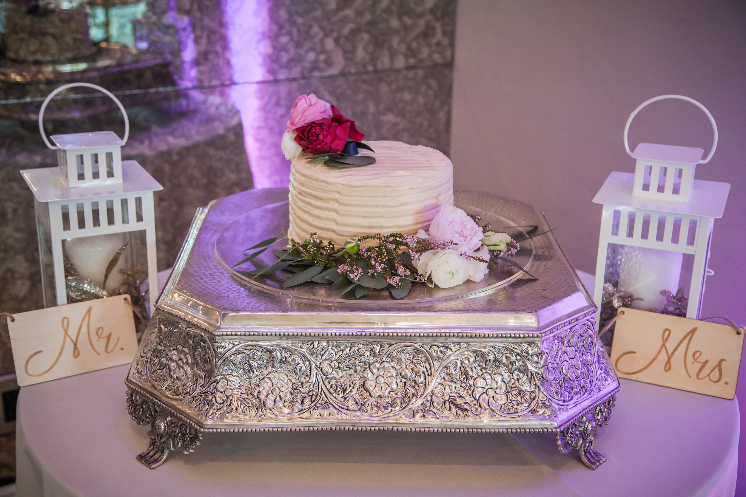 How to Choose a Wedding Baker!