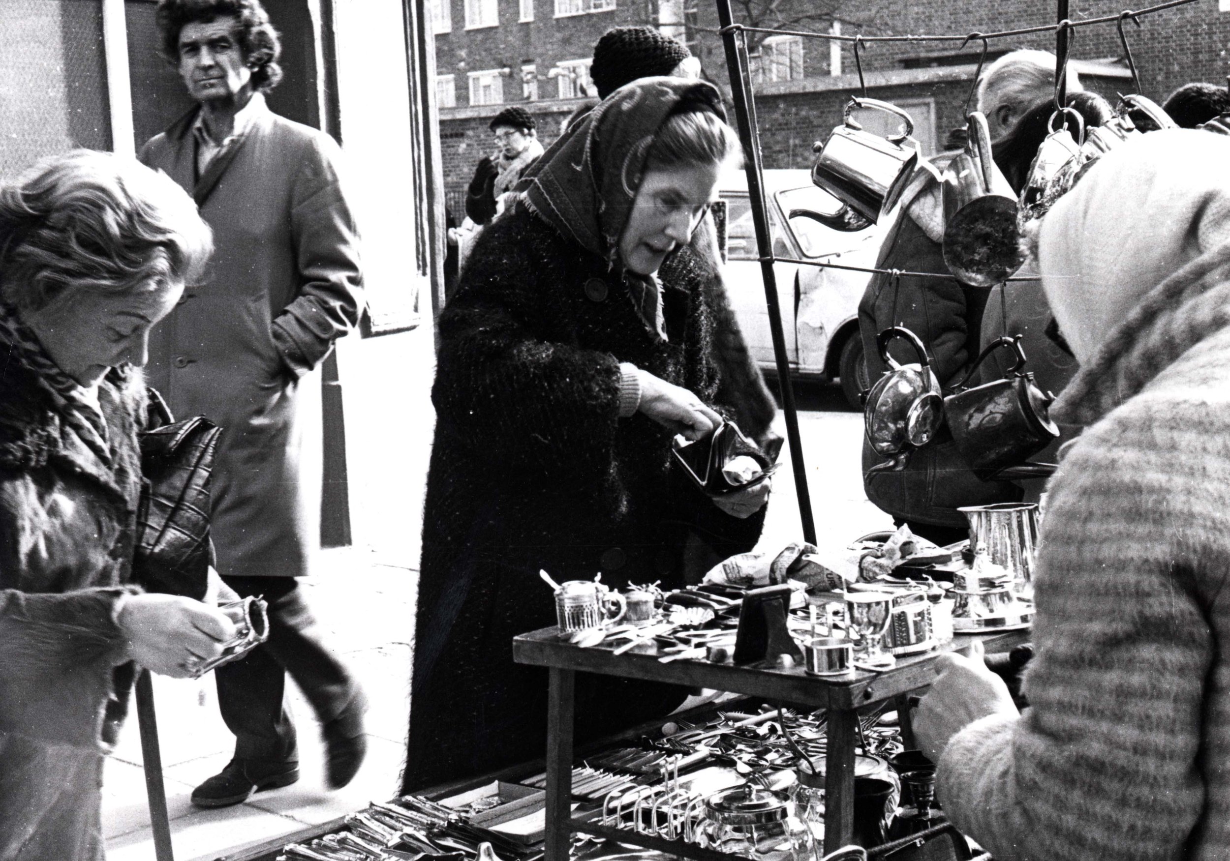 Port. Rd Market 1970 K4086B.JPG