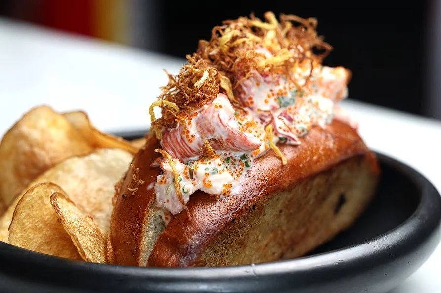 Boston Globe Jonathan Wiggs Lobster Roll Photo