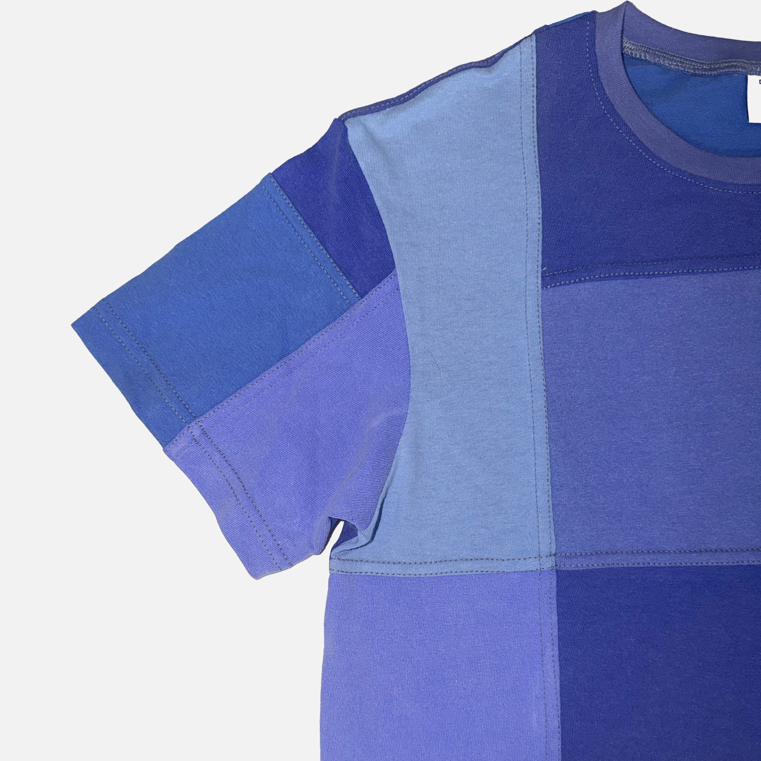periwinkle-detail-sleeve.png