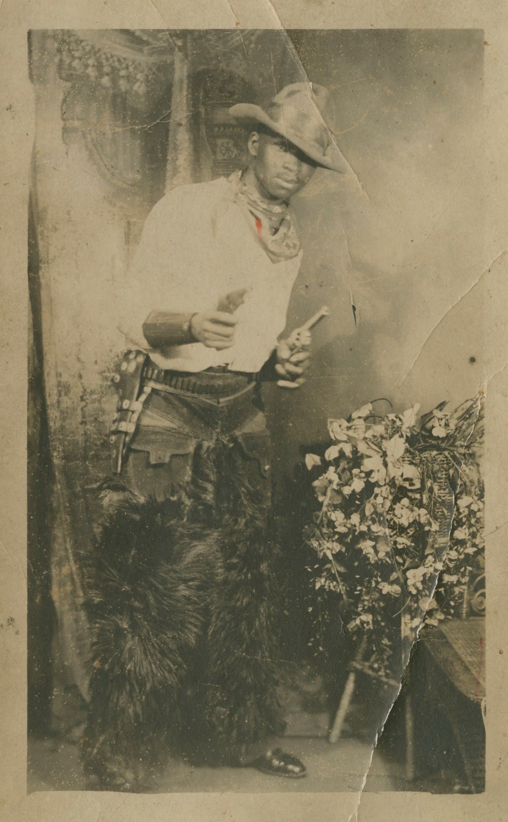 ★ c. early 1900s, Studio portrait of a cowboy. Collection of the Smithsonian National Museum of African American History and Culture. Object ID 2014.37.35.19. 