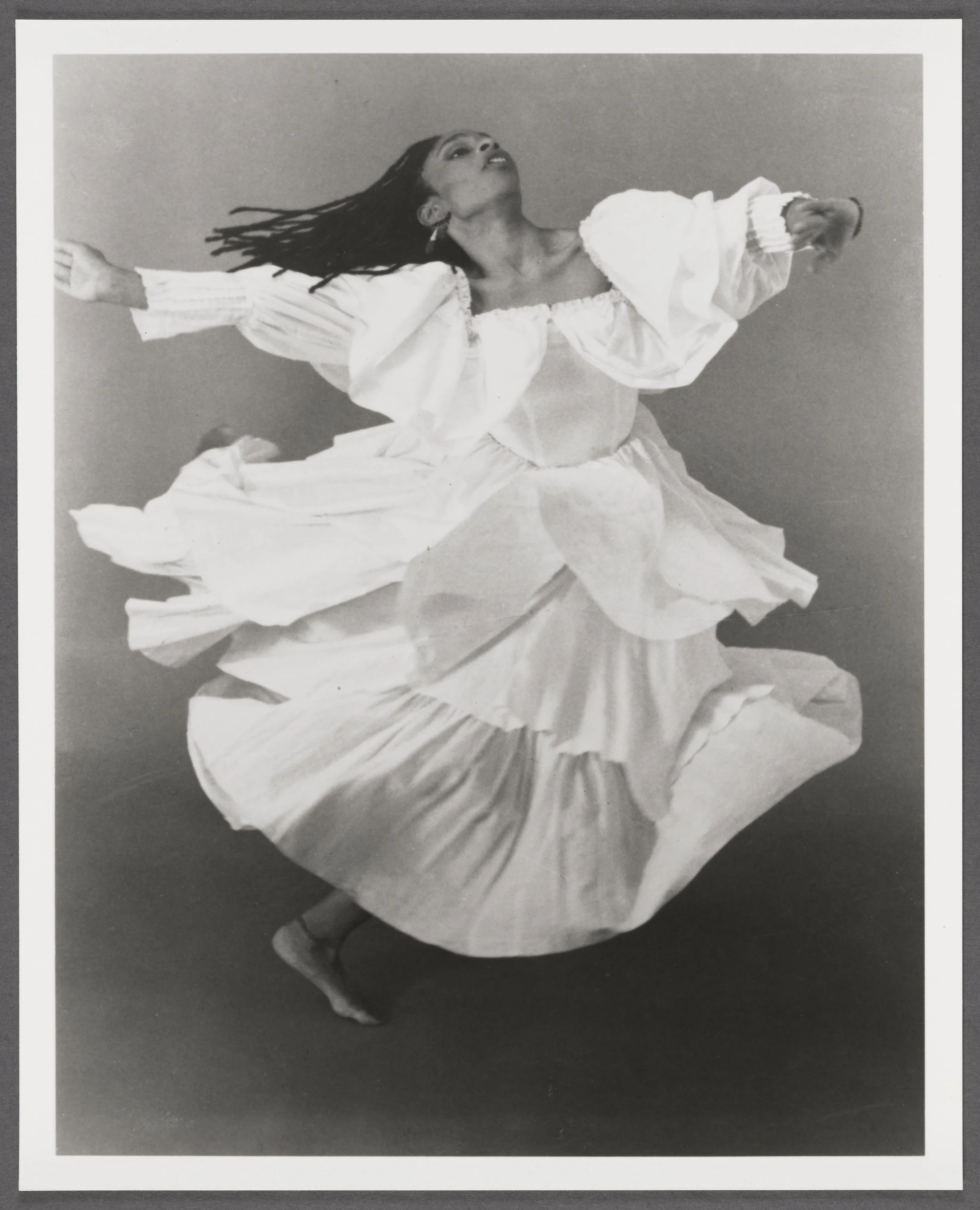 Dyane Harvey

By Johan Elbers 
Dance Photograph Collection
Photographs and Prints Division. Schomburg Center for Research in Black Culture. The New York Public Library, Astor, Lenox, and Tilden Foundations.

© Johan Elbers.