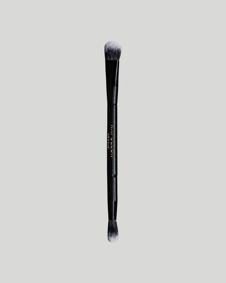 CAMERAFINISHTRAVELBRUSHSET_EyeshadowBrush.webp