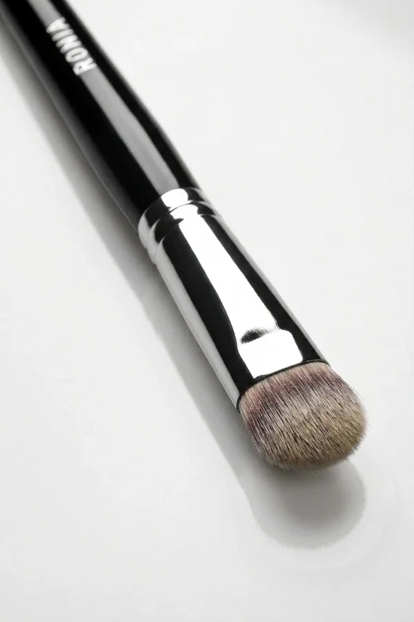 RONIA F10 - CONCEALER PRECISION ANGLED BRUSH