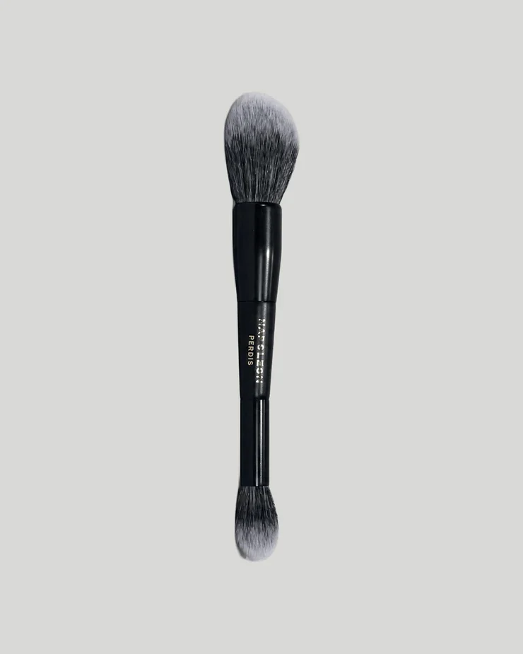 CAMERAFINISHTRAVELBRUSHSET_PowderBrush.webp