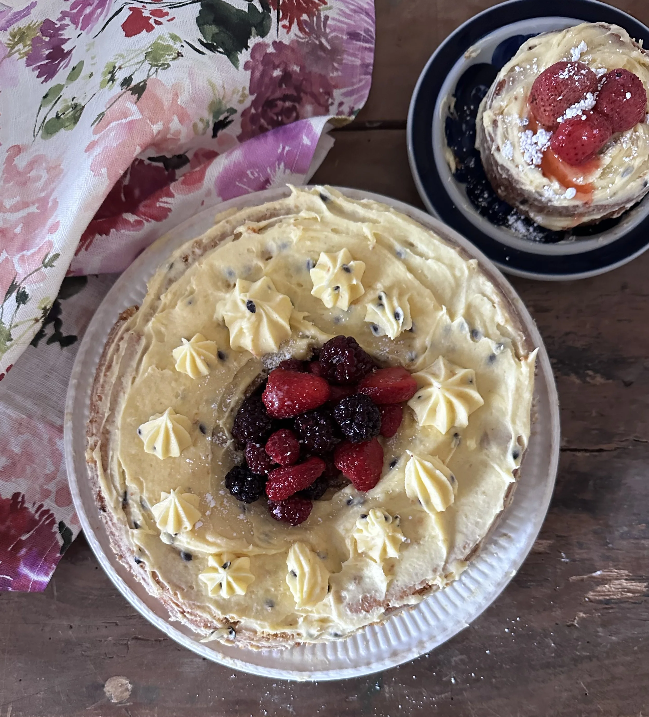 WHITE CHOCOLATE, LIMONCELLO AND ALMOND CAKE