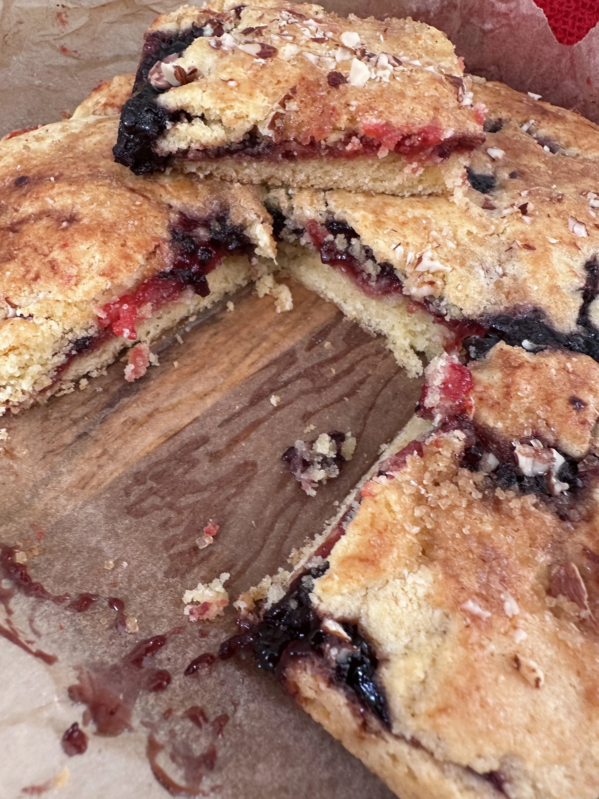 BERRY JAM SHORTCAKE TRAYBAKE