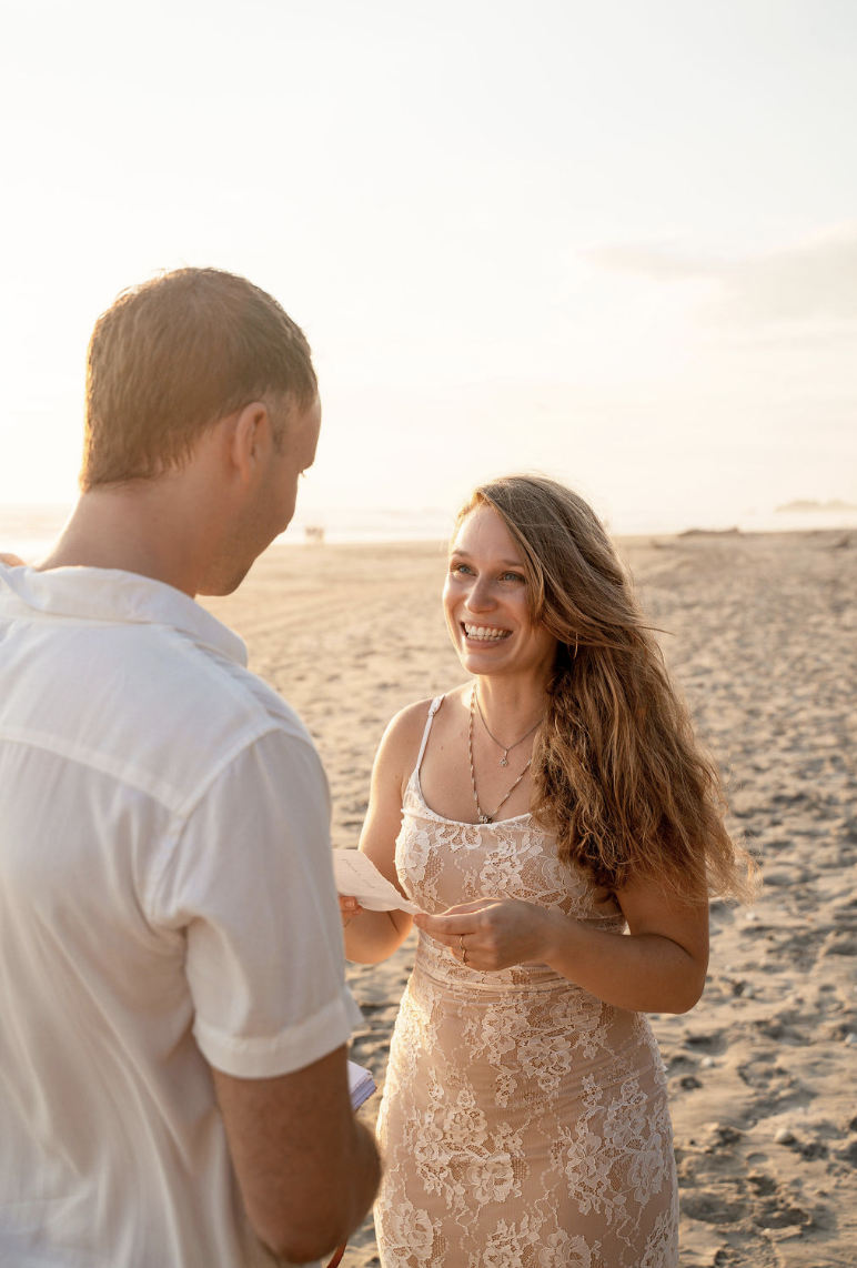 Wedding client testimonial sharing gratitude for artistic photography, seamless communication, and timeless images from their Costa Rica wedding celebration.
