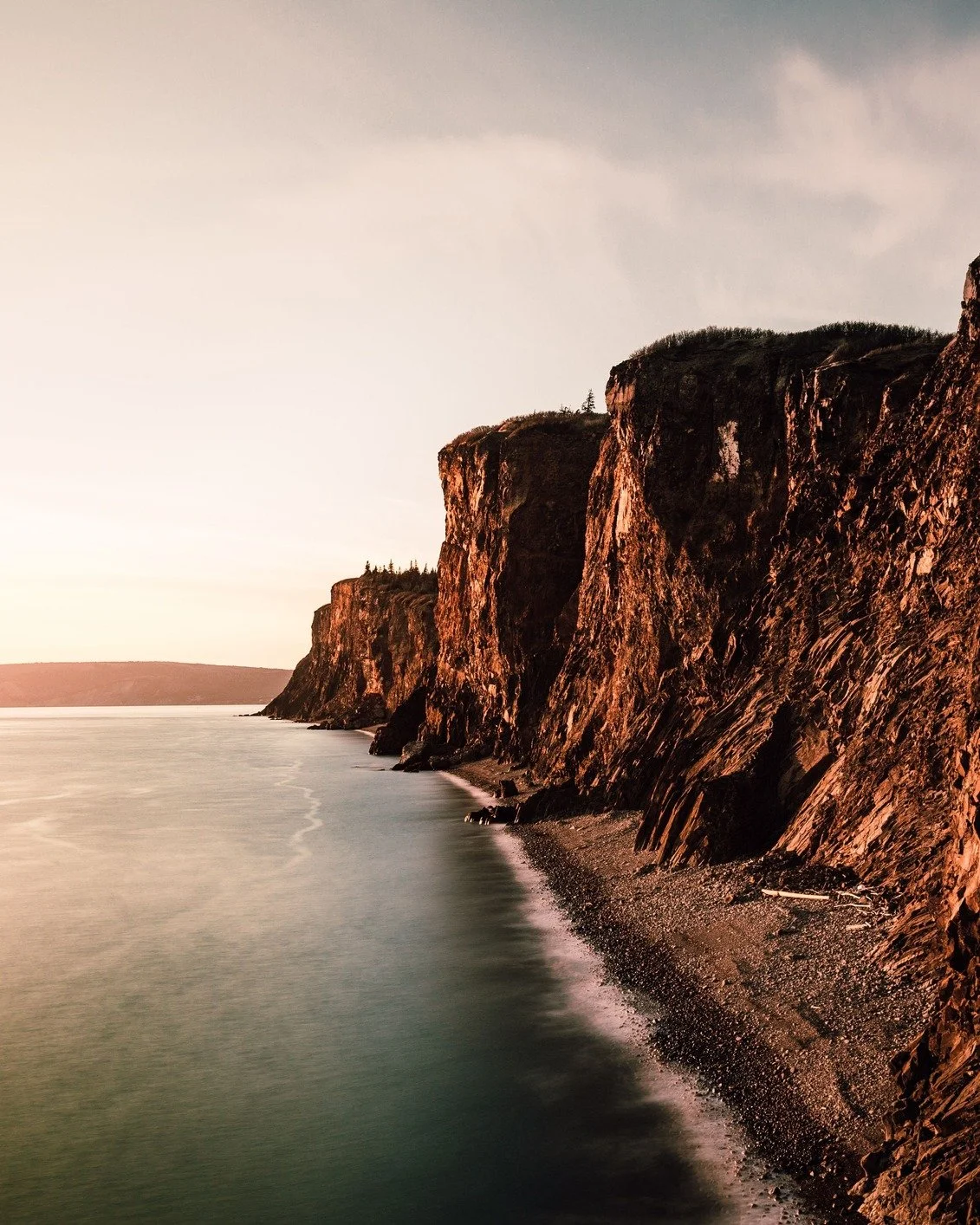 You gotta get off the beaten path to get there, but boy, is it worth it when you do ...

Advocate Harbour, a #novascotia hidden gem &amp; an absolute adventurers paradise.

🚣 + 🔭 + 🥾 = 👀

#vacationlikeyoumeanit #atlanticcanada #travel #paddling