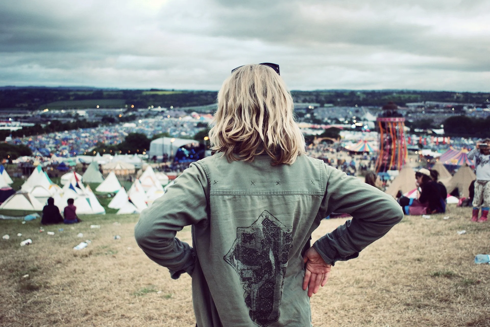 Glasto-abisingmin-03.jpg
