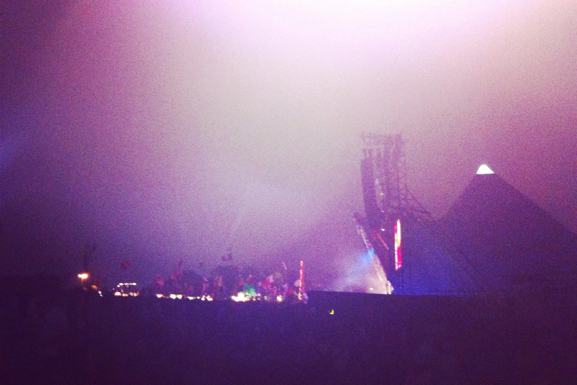 Glasto-abisingmin-15.jpg