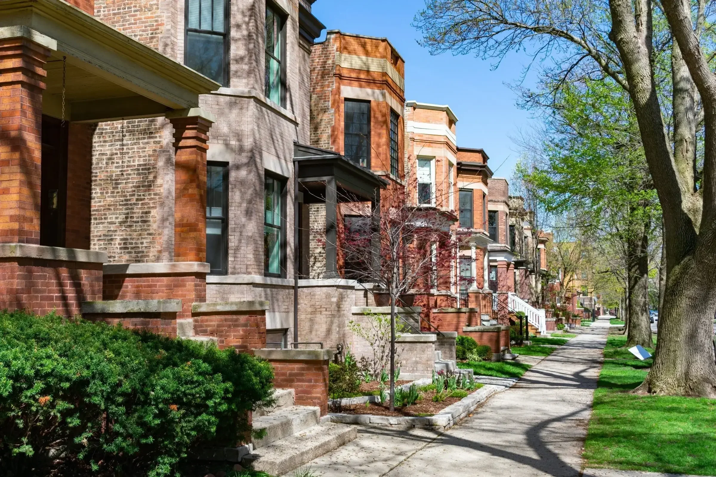 Cash home buyers Chicago managing rental properties through Daisy Management LLC