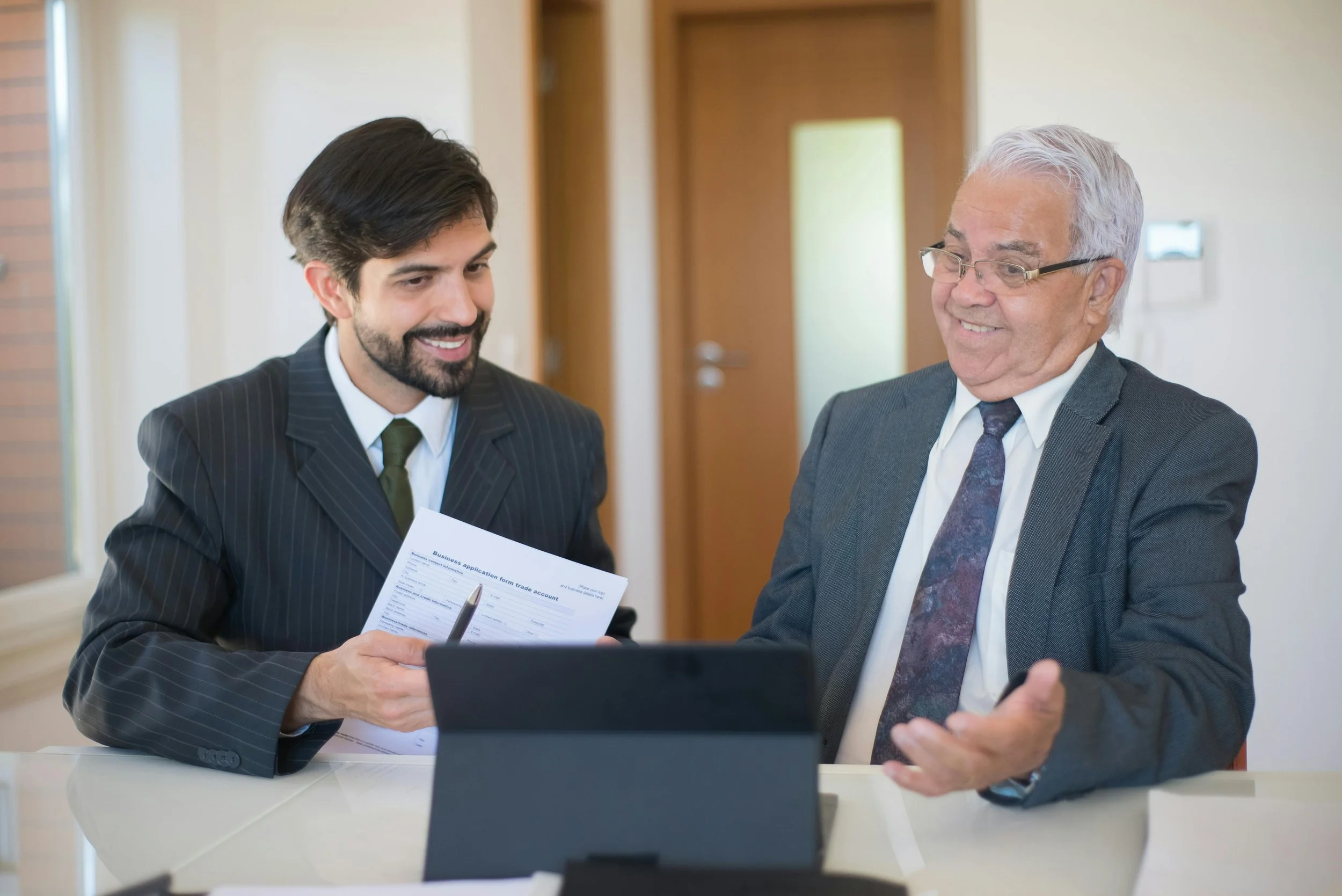Consulting a real estate expert about selling a home pre-divorce.