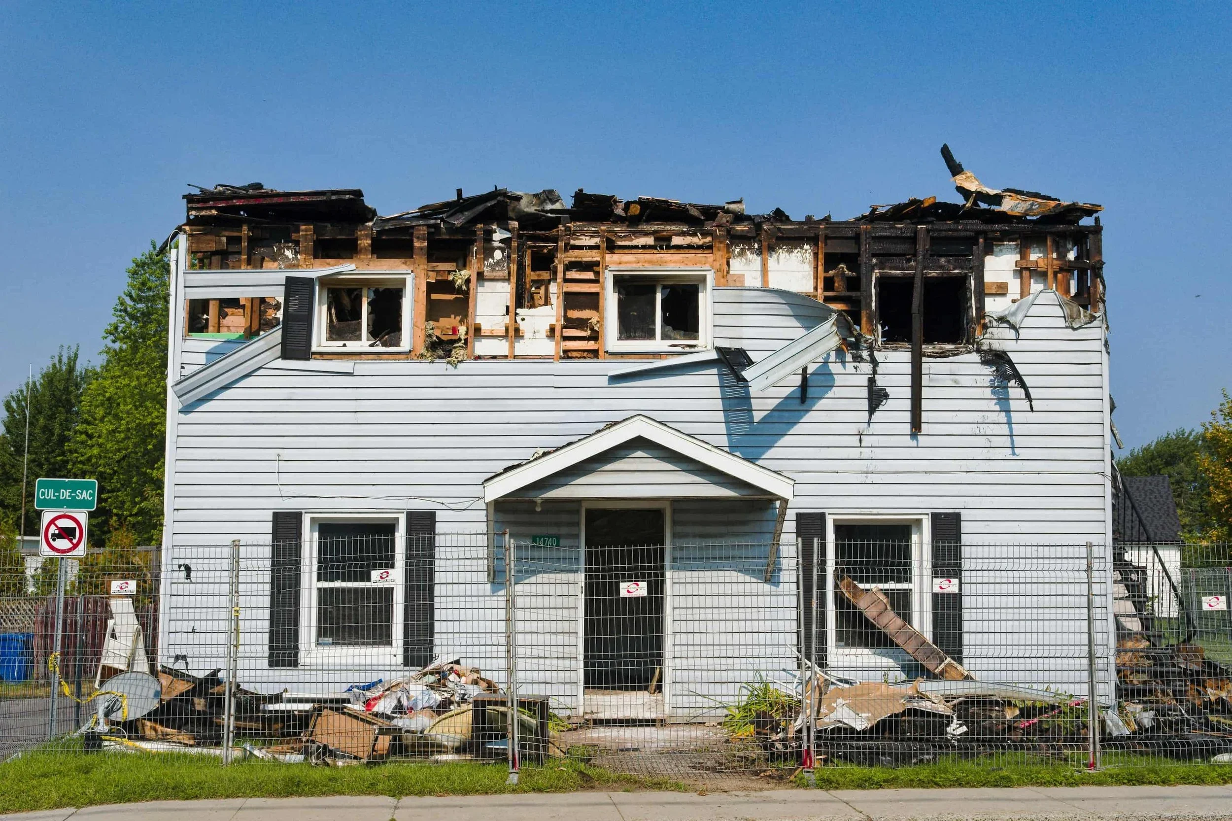 We buy houses Chicago fire damaged and distressed homes