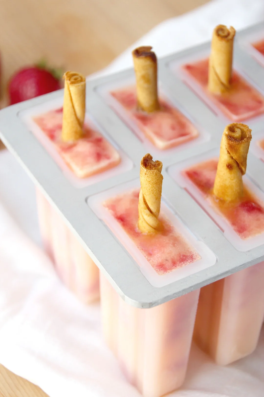 petco-strawberry-orange-popsicle-for-dogs-7B.jpg