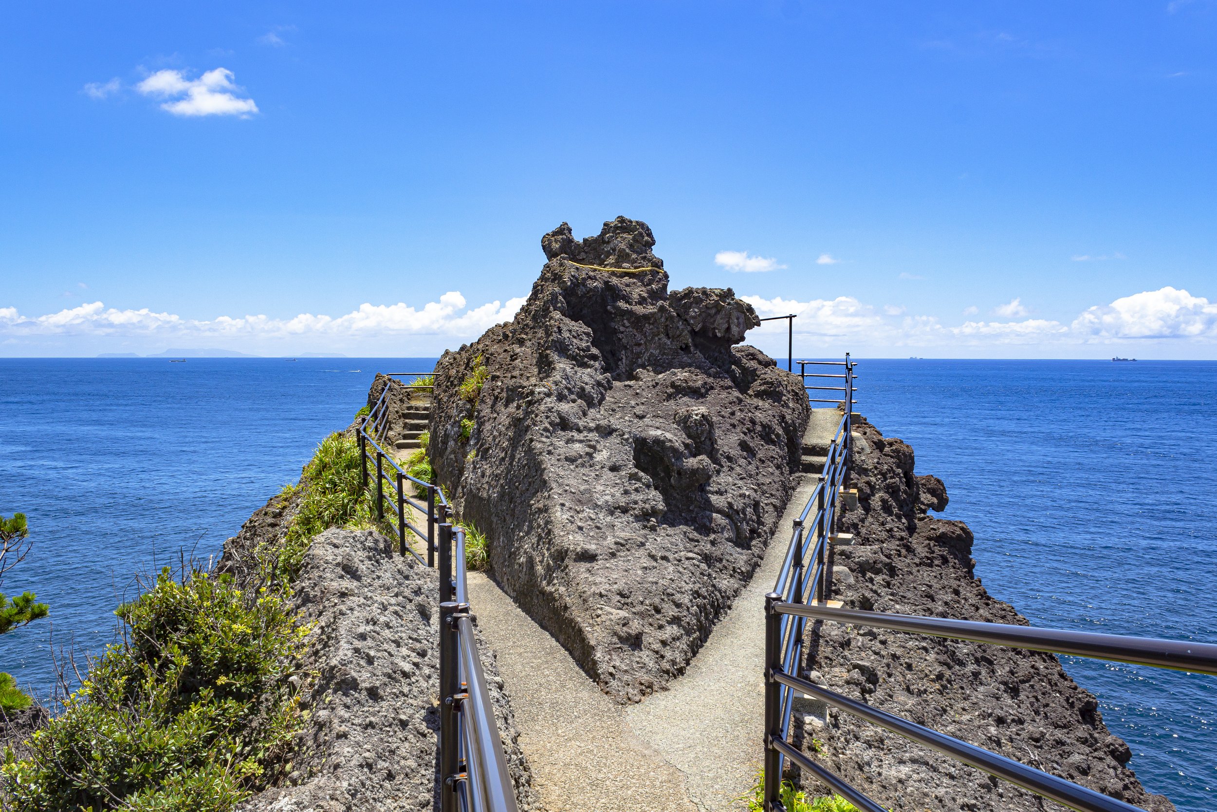 Where Dramatic Cliffs Meet the Pacific — Begin Your Journey at Irozaki Ocean Park