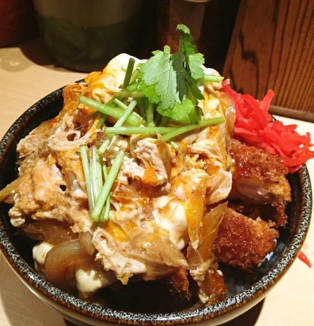 とりかつ丼の黒兵衛のとりかつ丼