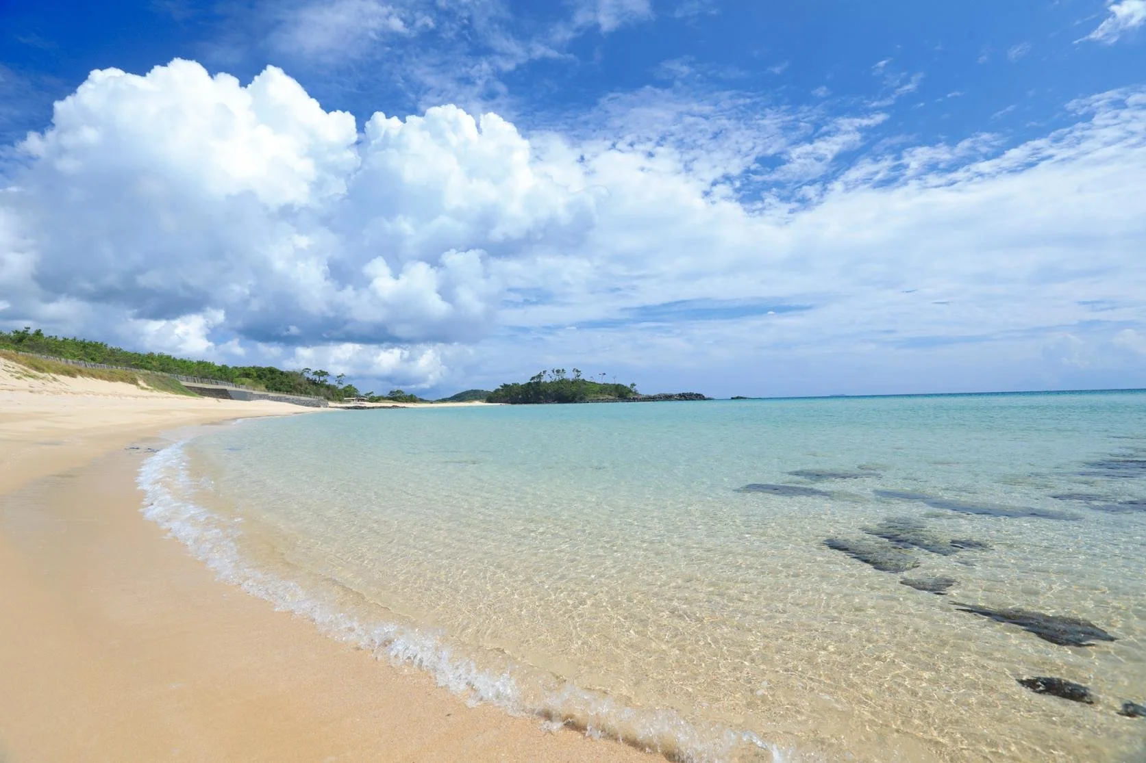Powder-white sand meets turquoise waters at Ohama Beach on Uku Island, Nagasaki — a hidden paradise with Japan's top-rated water quality.