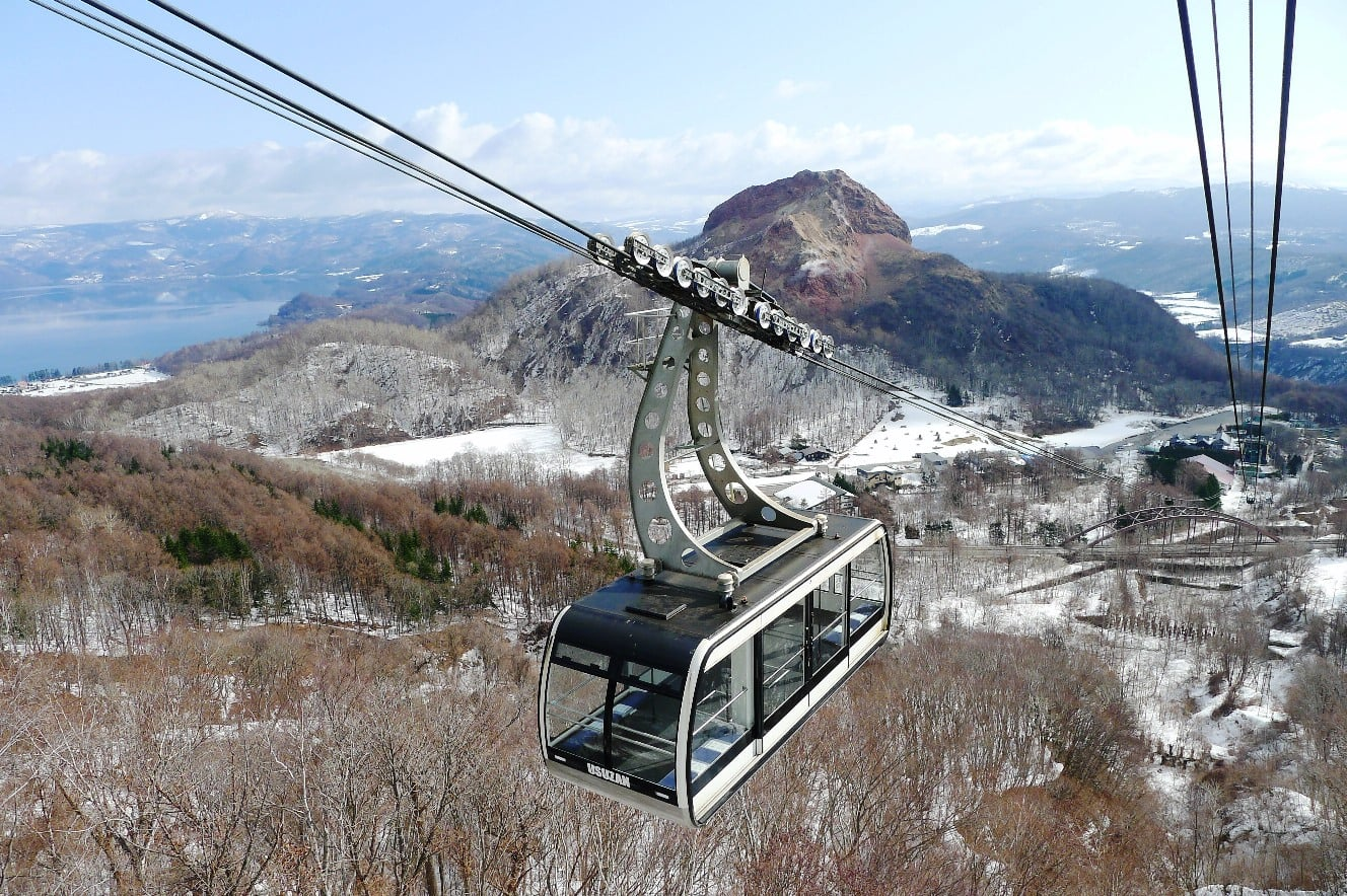 0d48831b-636d-4340-ae5a-f6c68148f730_hokkaido-mount-usu-ropeway.png