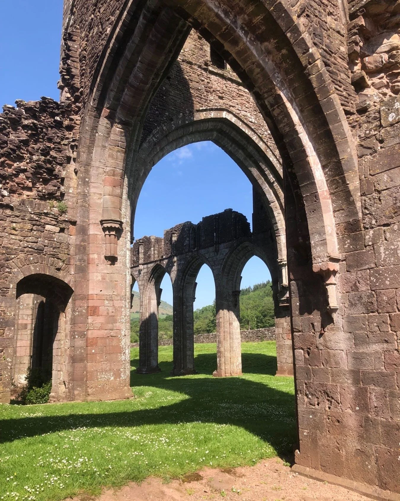 Good morning: a glorious day to visit the breathtaking ruins of 12th century Llanthony Priory (a former house of Augustinian Canons) - warmest wishes.