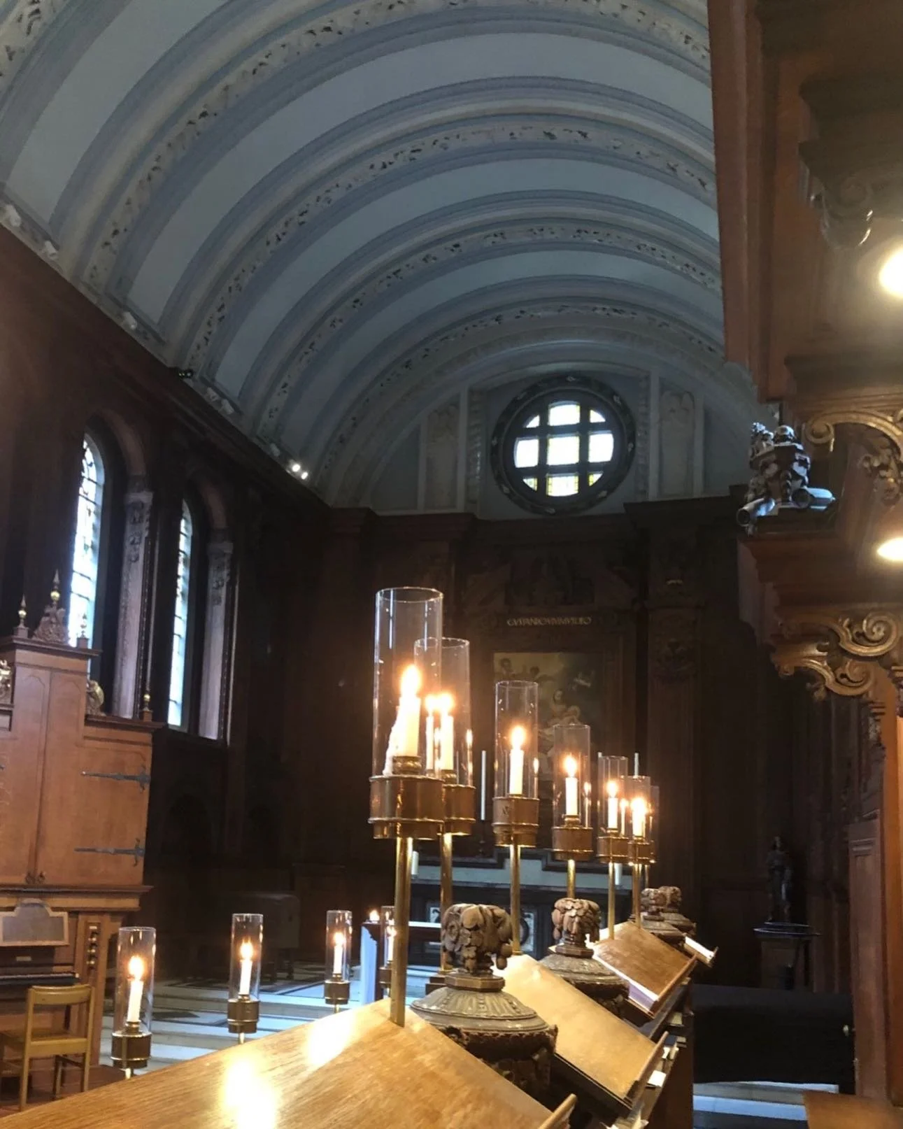 Good evening: evensong at Sidney Sussex, in its very handsome Chapel designed and built 1910-12 by T.H.Lyon; anthem, &lsquo;Give us the Wings of Faith&rsquo;, by Ernest Bullock; warmest wishes.