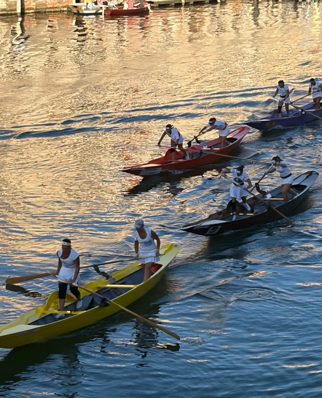 Good evening: enjoying seeing some of the rowing races of the Regatta Storica- women&rsquo;s division: warmest wishes.
