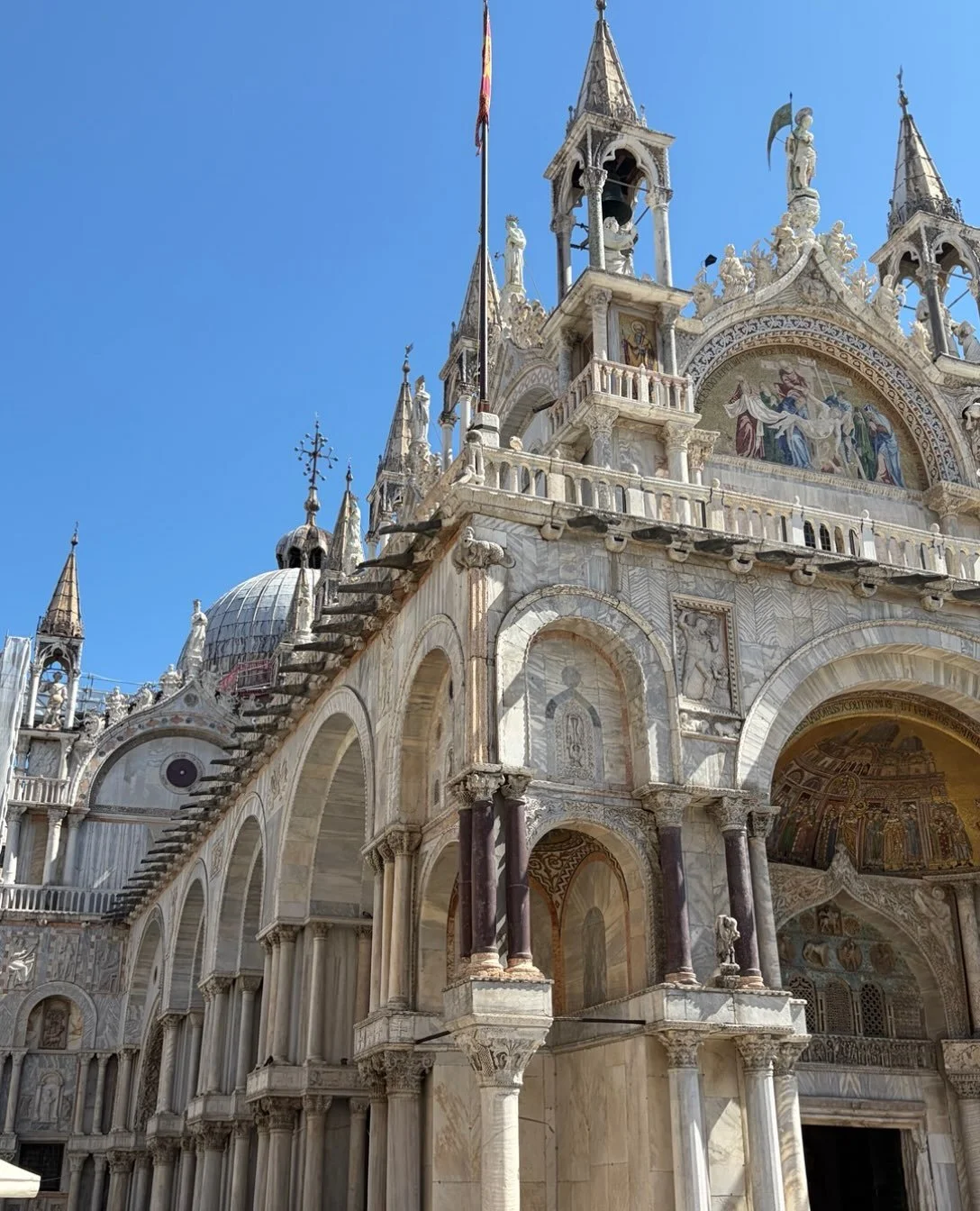 Good afternoon: it seems so long ago already- but last Sunday we attended mass at San Marco, Venice: warmest wishes.