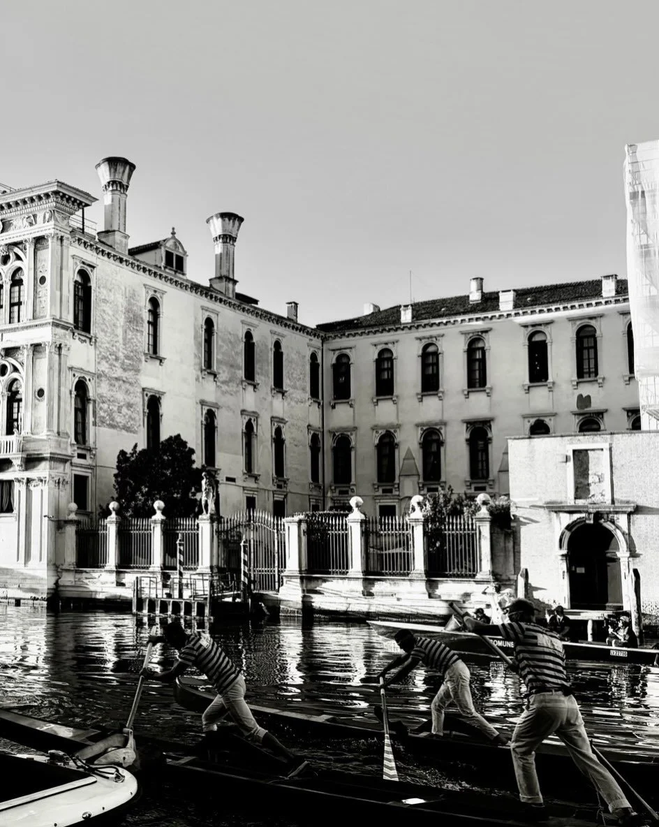 Good morning: another glimpse of the Regatta Storica in Venice on Sunday - the men&rsquo;s division rowing into the setting sun: warmest wishes.