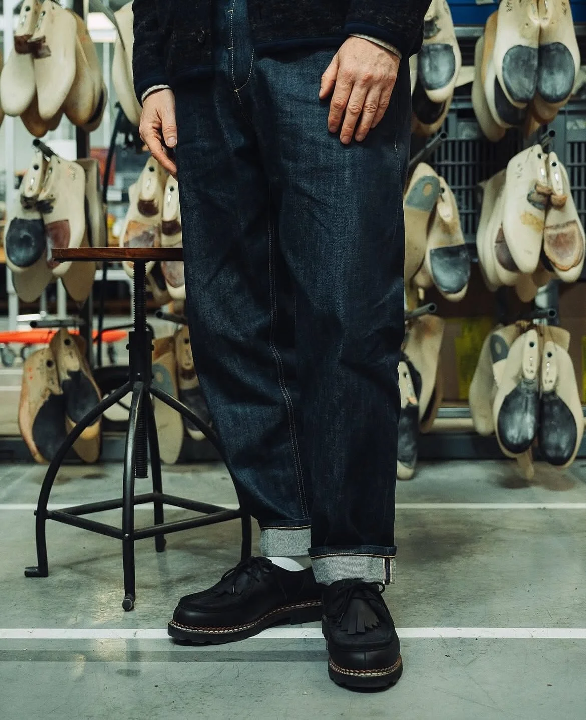 Imperfection is where the story begins.
Every mark, crease and variation tells a story — of time, of people, of craftsmanship.
@universal_works and @paraboot_official join forces under a shared philosophy: “La Beauté Dans L&rsquo