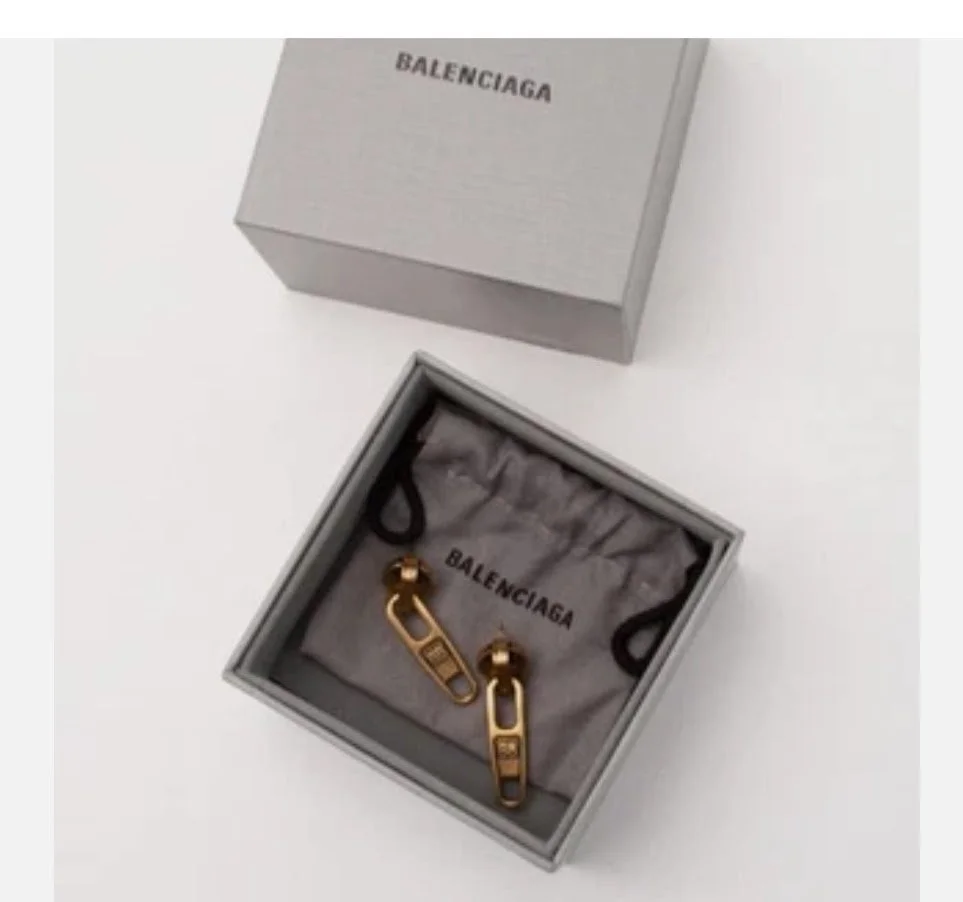 balenciaga9.jpg