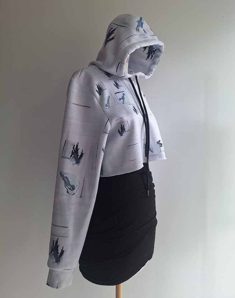 hoodiesea.jpg
