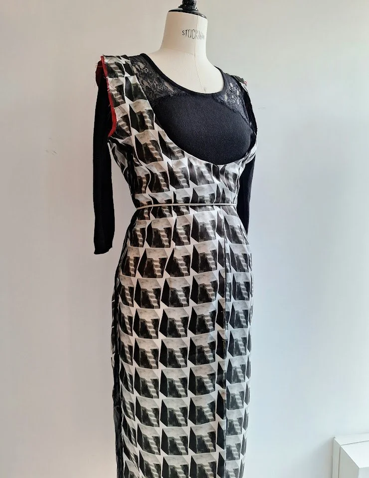 geovestdress2.jpg