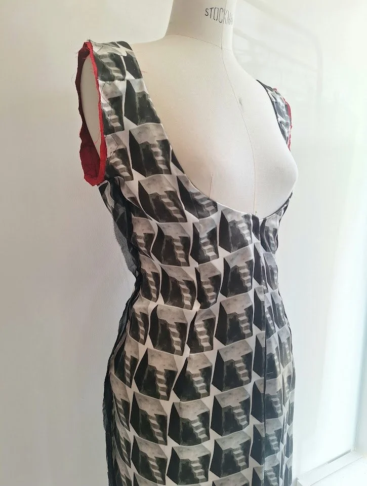 geovestdress5.jpg