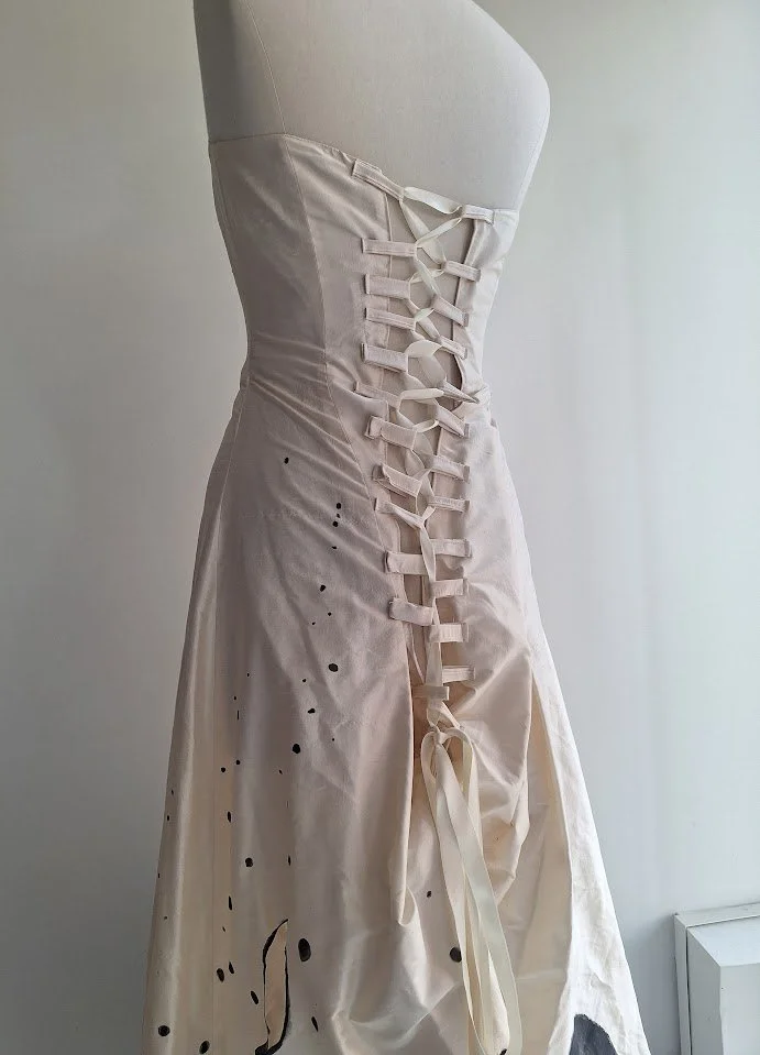 lace up bridal dress with Riekje's artwork