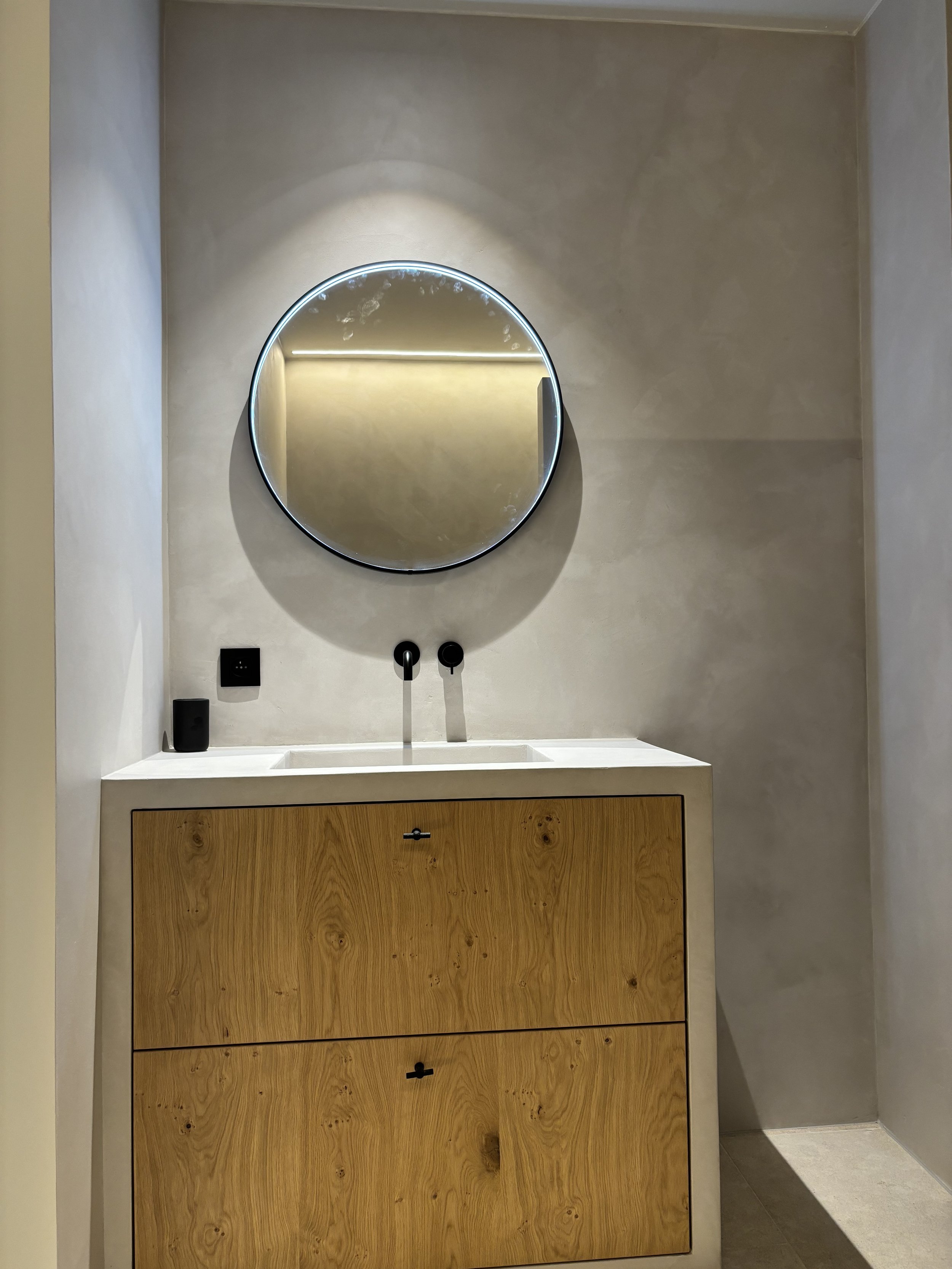 Project mortex badkamer, Geel