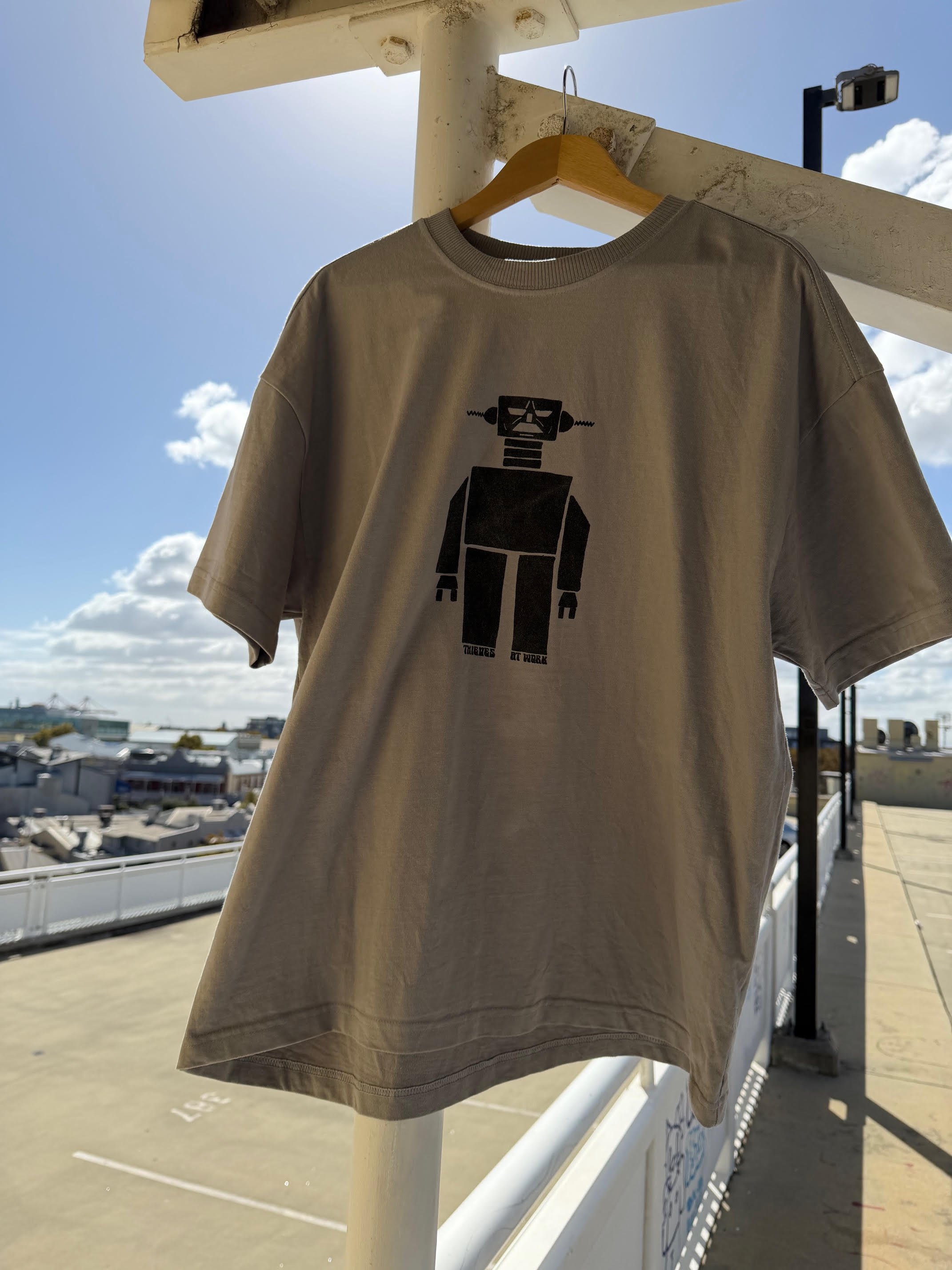 robot tee.jpg
