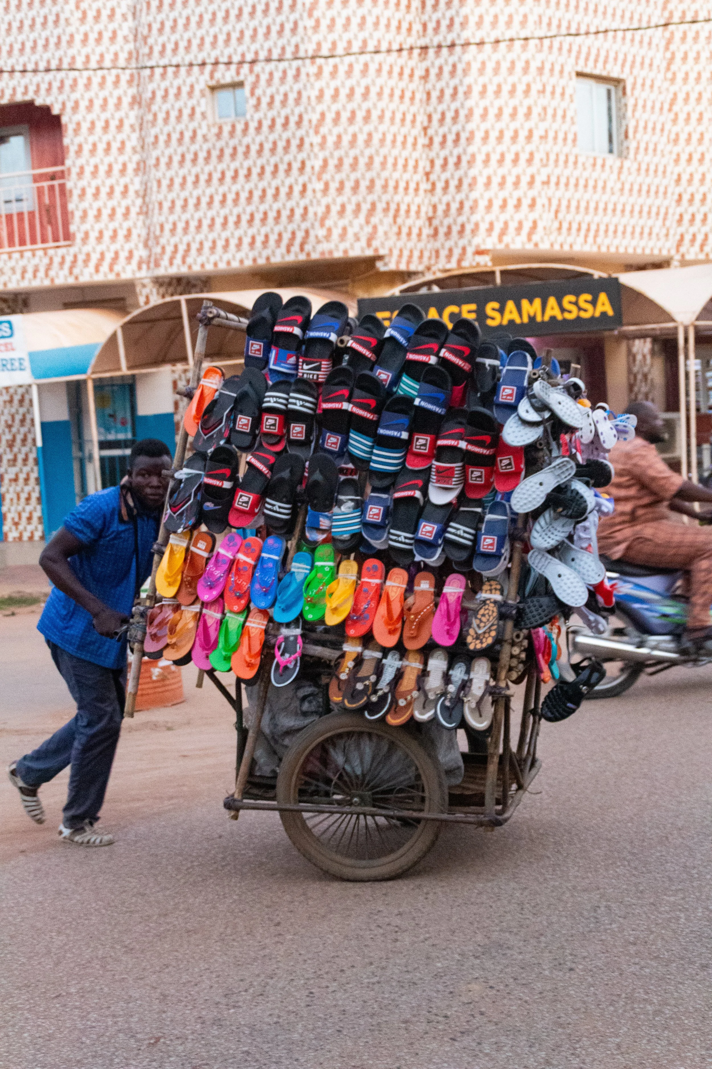 04-10-20218) 13-10-2021 STREET KAYES (138).jpg