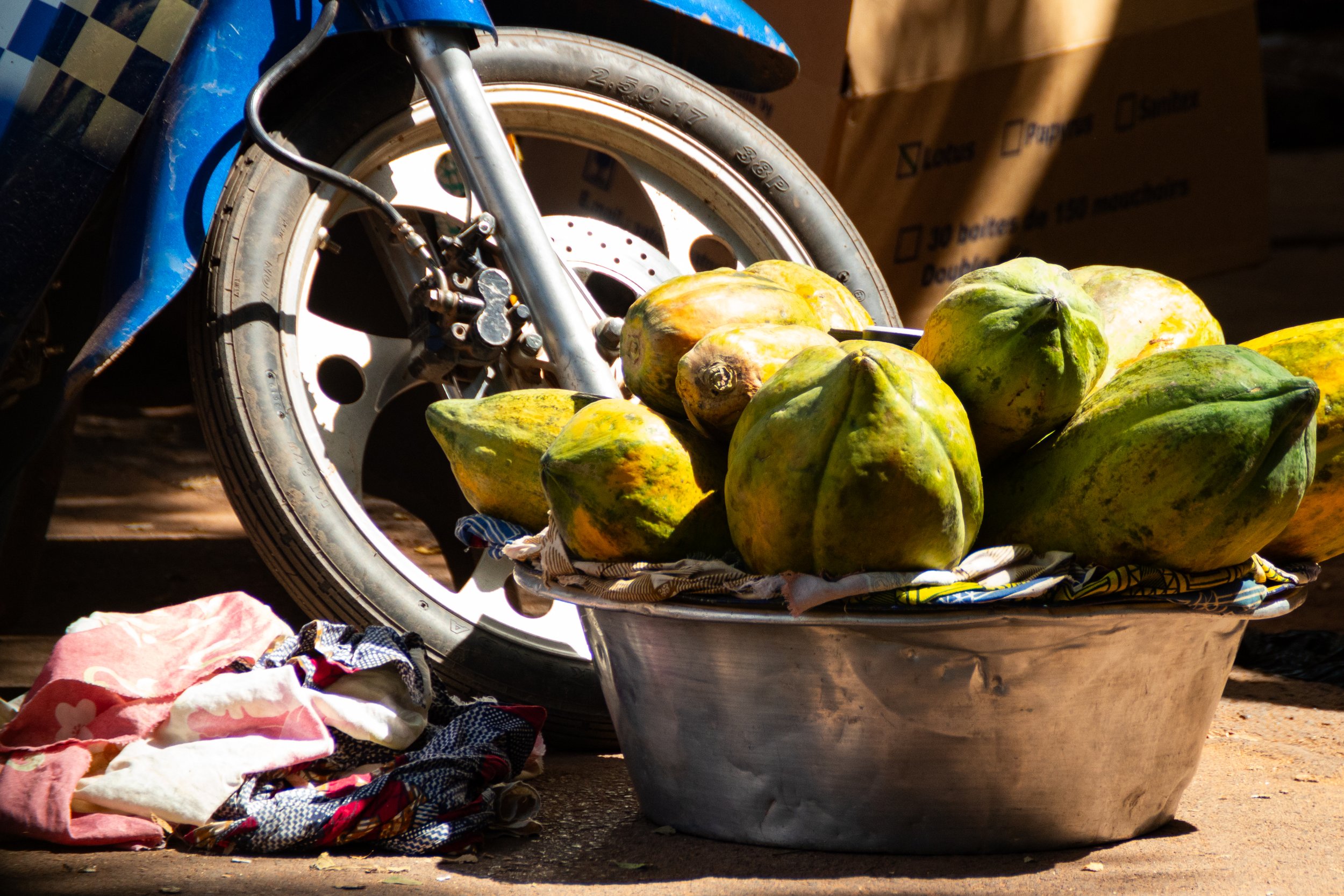 05-10-2021 STREET & GRAND MARCHE' BAMAKO (51).jpg