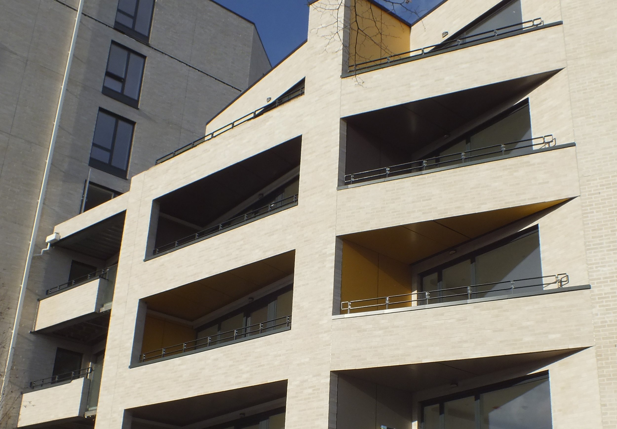 How Can We Build Brick Clad Balconies that Don’t Compromise the Aesthetic?