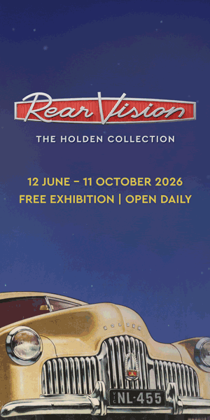 26.05.11_Rear-vision-Gif_300x600px.gif