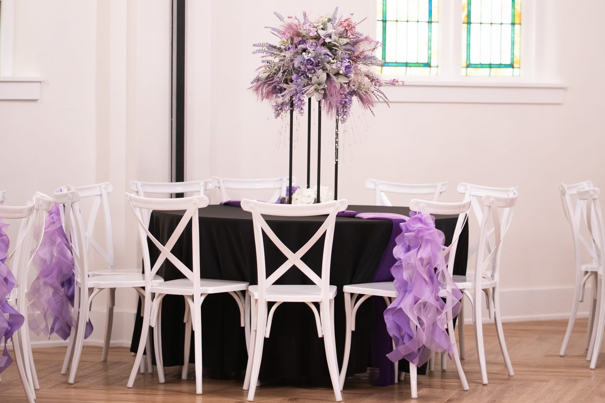 kaleidoscope-weddings-enchanted-floral-stand-plainwall.jpg