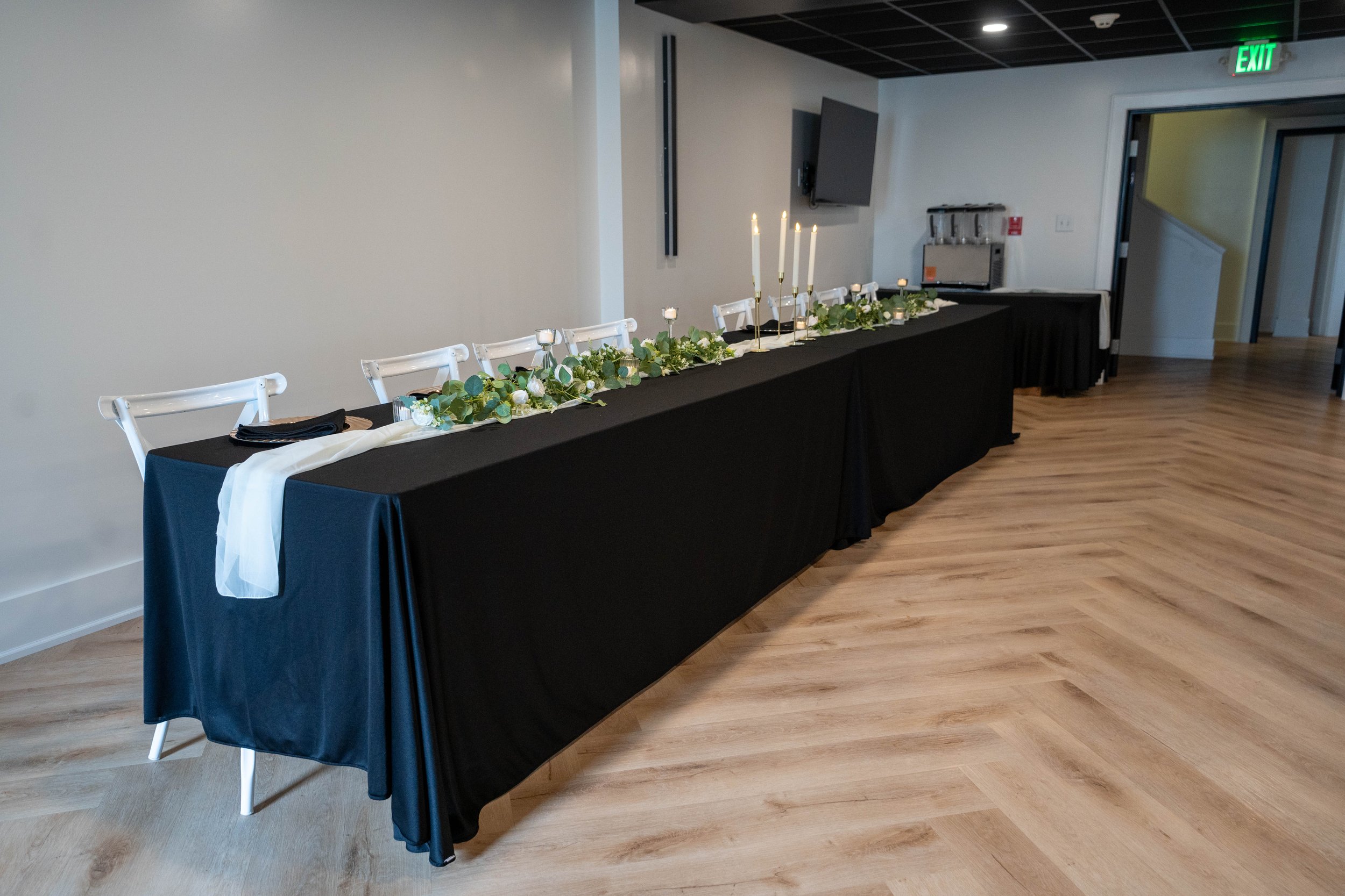 Experience the timeless charm of our Classic Transformation Package at Indianas most beautiful wedding venue! The Classic decor is Adorned with lush greenery and delicate gold accents, this package exudes sophistication and grace, perfect for creatin