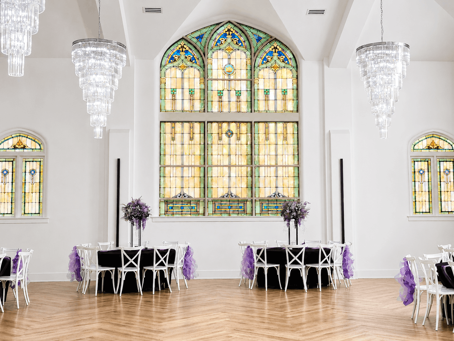 kaleidoscope-weddings-enchanted-chapel-window-tablescape.png