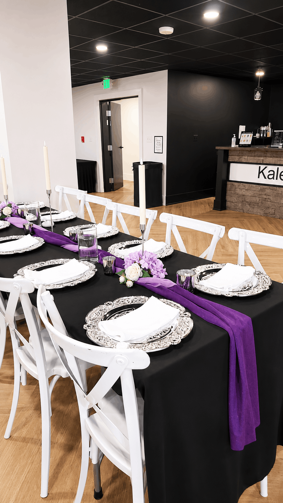 kaleidoscope-weddings-enchanted-tablesetting-bar-signage.png