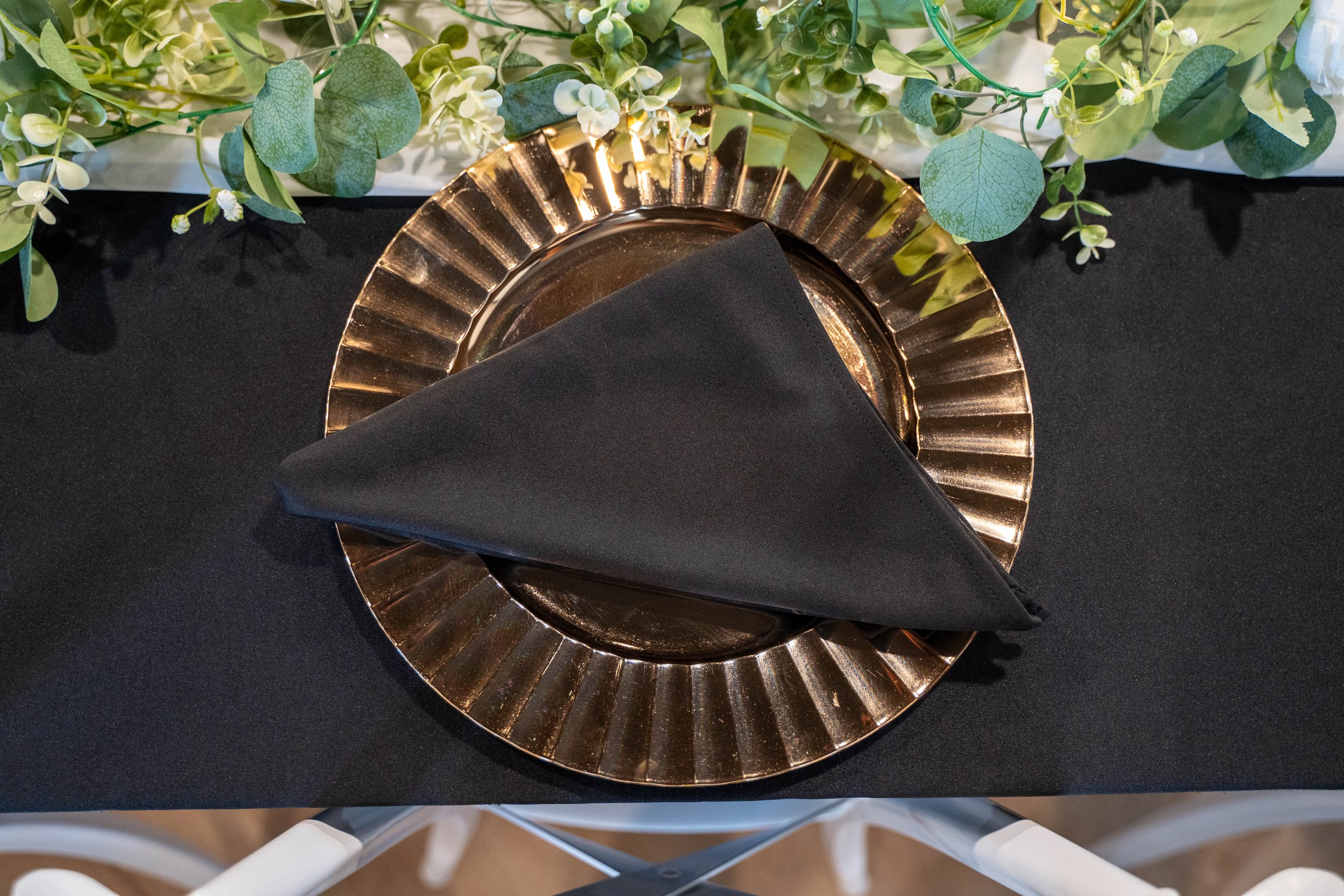 Experience the timeless charm of our Classic Transformation Package at Indianas most beautiful wedding venue! The Classic decor is Adorned with lush greenery and delicate gold accents, this package exudes sophistication and grace, perfect for creatin