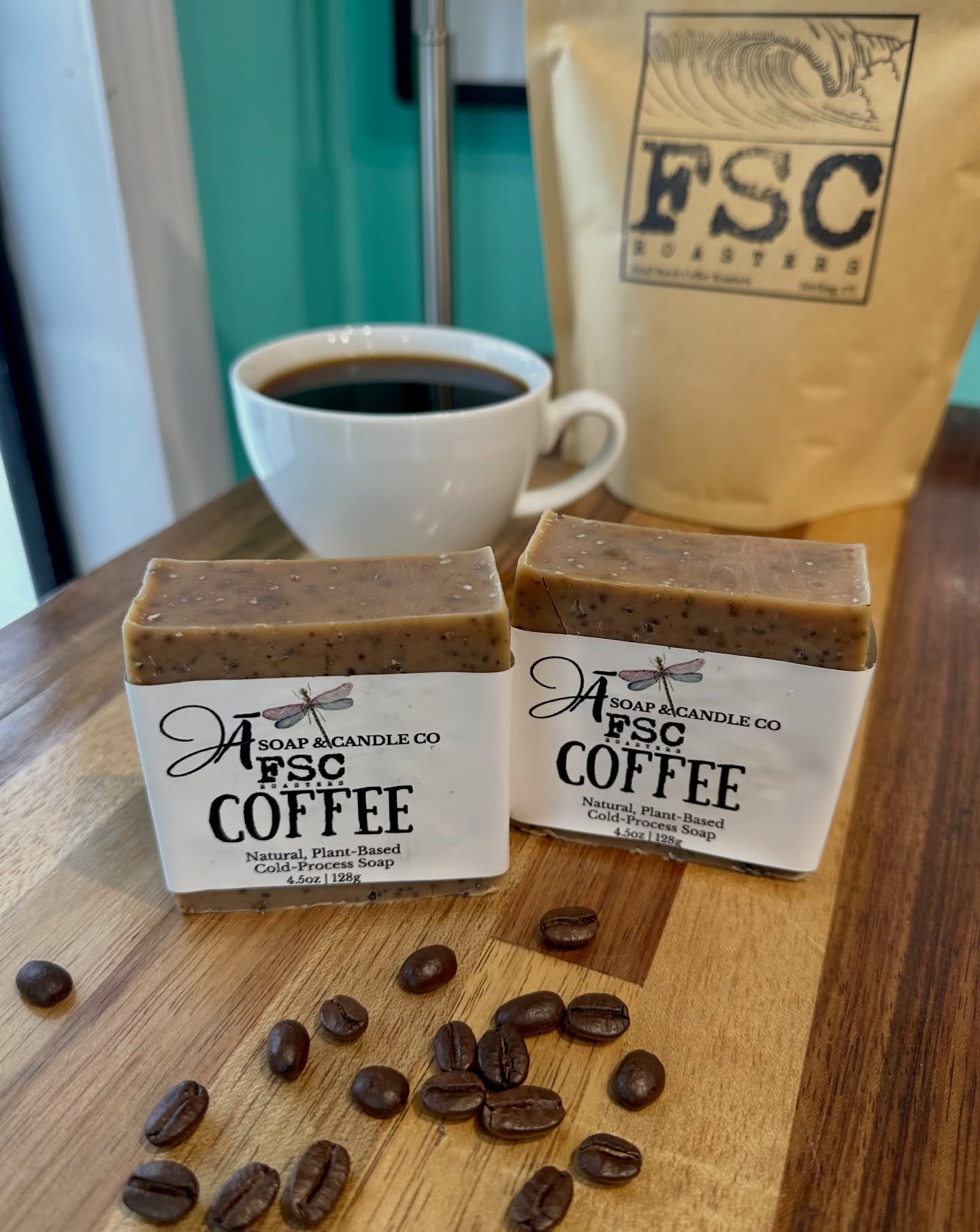 Just a reminder; work hard&hellip; play harder. Then clean your bits!!! 
Thanks to our good friends over at @ja.soap.and.candle.co - if you love FSC coffee, you can take it with you into the shower. Get clean, exfoliate, and feel refreshed by that am