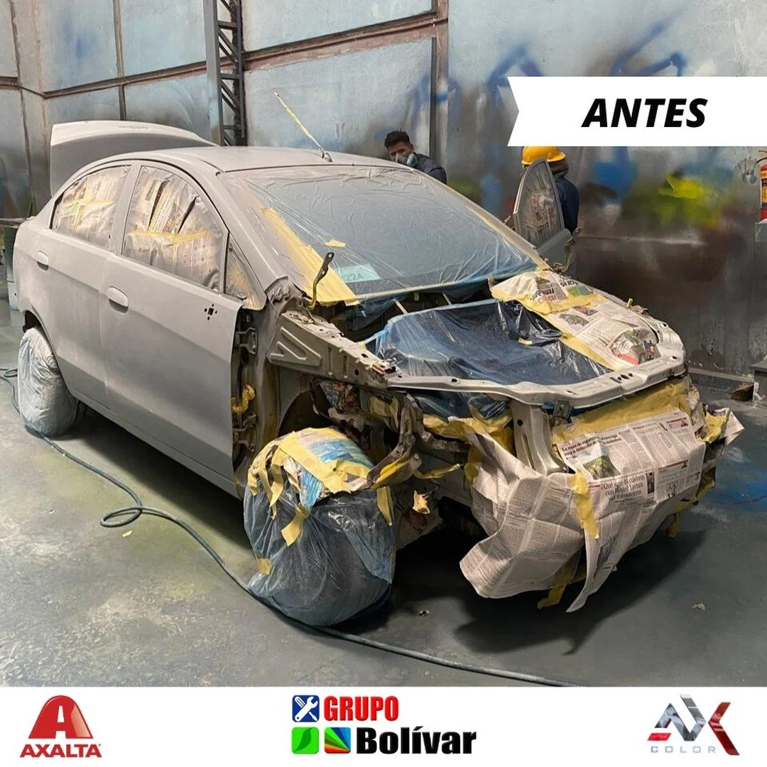 Transformaci&oacute;n espectacular: este autom&oacute;vil ha sido repintado con el sistema completo Axalta Spies Hecker, logrando un acabado brillante y duradero que resalta cada detalle. &iexcl;Listo para brillar en la carretera!