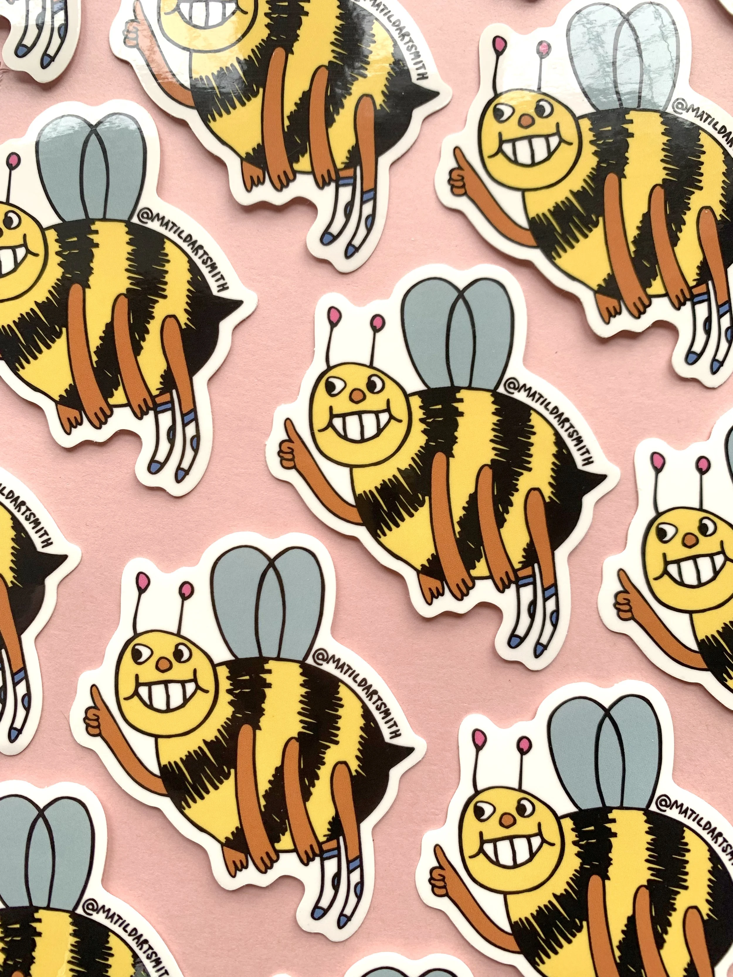 bee sticker.jpg