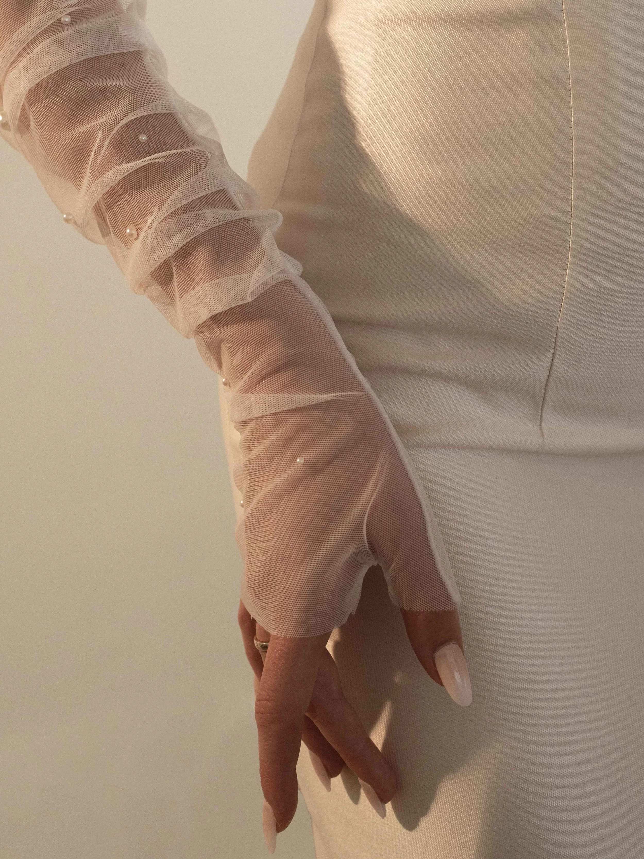 Luna-Halfglove-C'estJeanne.jpg